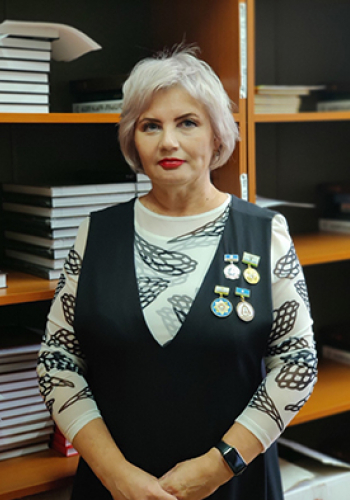 ШВЕЦОВА Елена Ионо (1965)