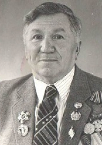 КОЛМАКОВ Леонид Александрович (1925)