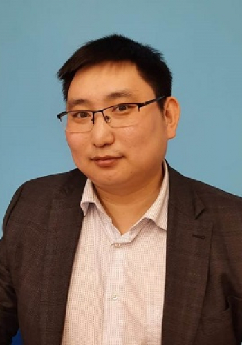 МАЛГАРОВ Иннокентий Иннокентьевич  (1990)