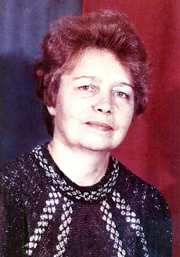 КОМАРОВА (ТИРСКАЯ) Альбина Арсеньевна (1939)