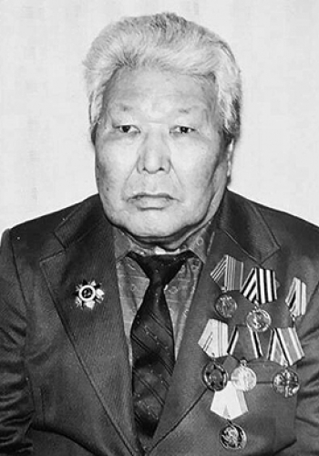 КОРНИЛОВ Георгий Ефимович (1908-1987)