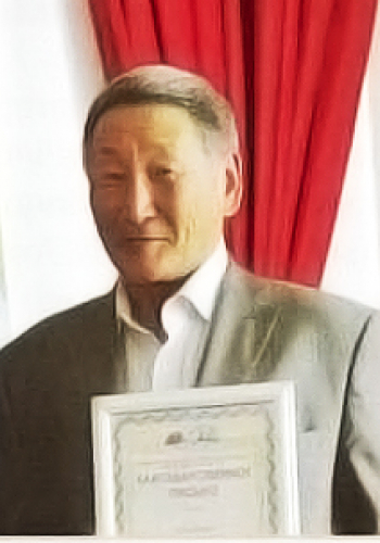 МАКСИМОВ Ян Николаевич (1945)