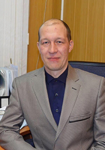 ЕФРЕМОВ Алексей Дмитриевич  (1985)