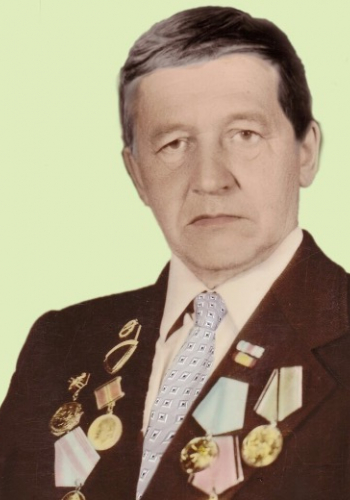 ИВАНОВ Иннокентий Иванович  (1922-1995)