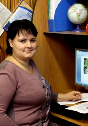 МОЛОТКОВА Анастасия Николаевна (1980)