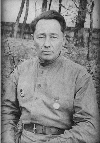 ПОЛУЭКТОВ Валентин Иннокентьевич (1899-1964)