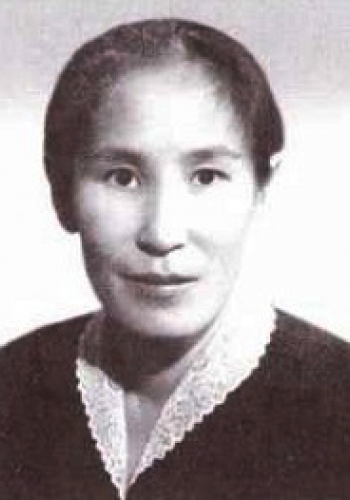 ФИЛИППОВА Октябрина Ивановна (1932)