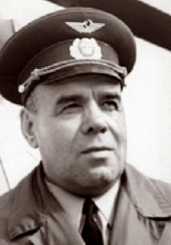 ЗУЕВ Иван Петрович (1919)