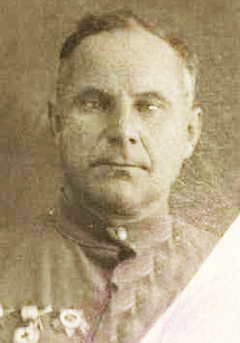 ВЕРХОВИНСКИЙ Василий Александрович (1902)