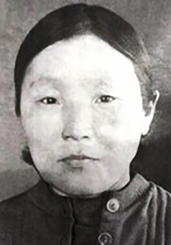 АРТАХИНОВА Зоя Алексеевна(1931-1975)