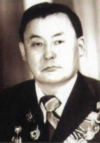 ЭРТЮКОВ Иннокентий Илларионович  (1916-1990)