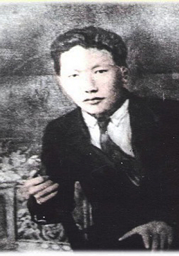 КОРНИЛОВ Николай Еремеевич (1907-1942)