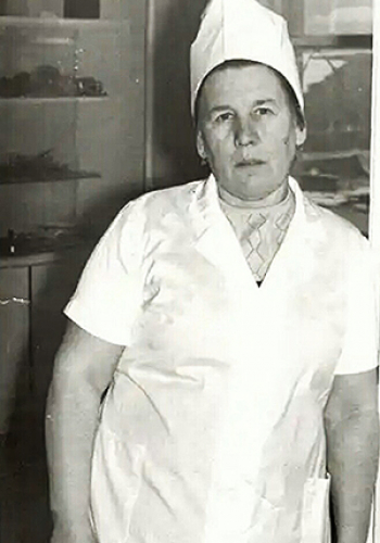 ТАТАРЧЕНКО (Неволина) Альбина Андрияновна (1939)